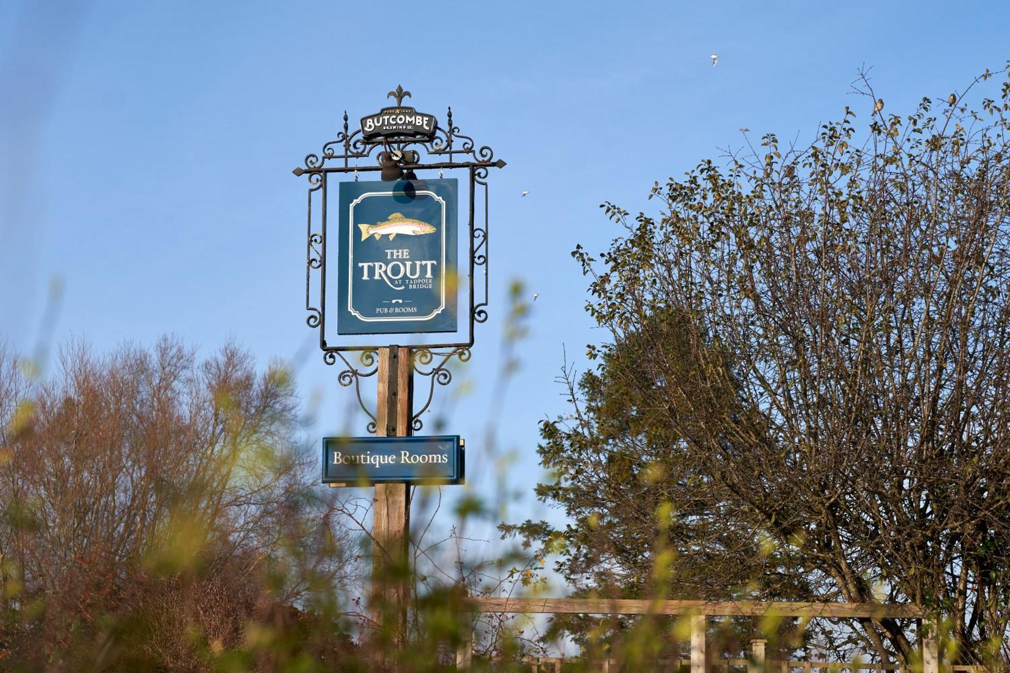 Hotel The Trout At Tadpole Bridge Faringdon Esterno foto