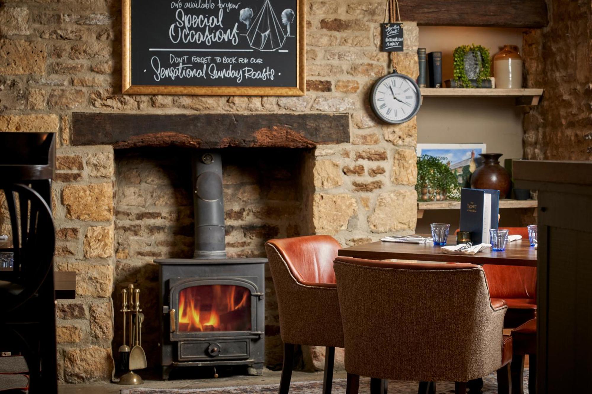 Hotel The Trout At Tadpole Bridge Faringdon Esterno foto