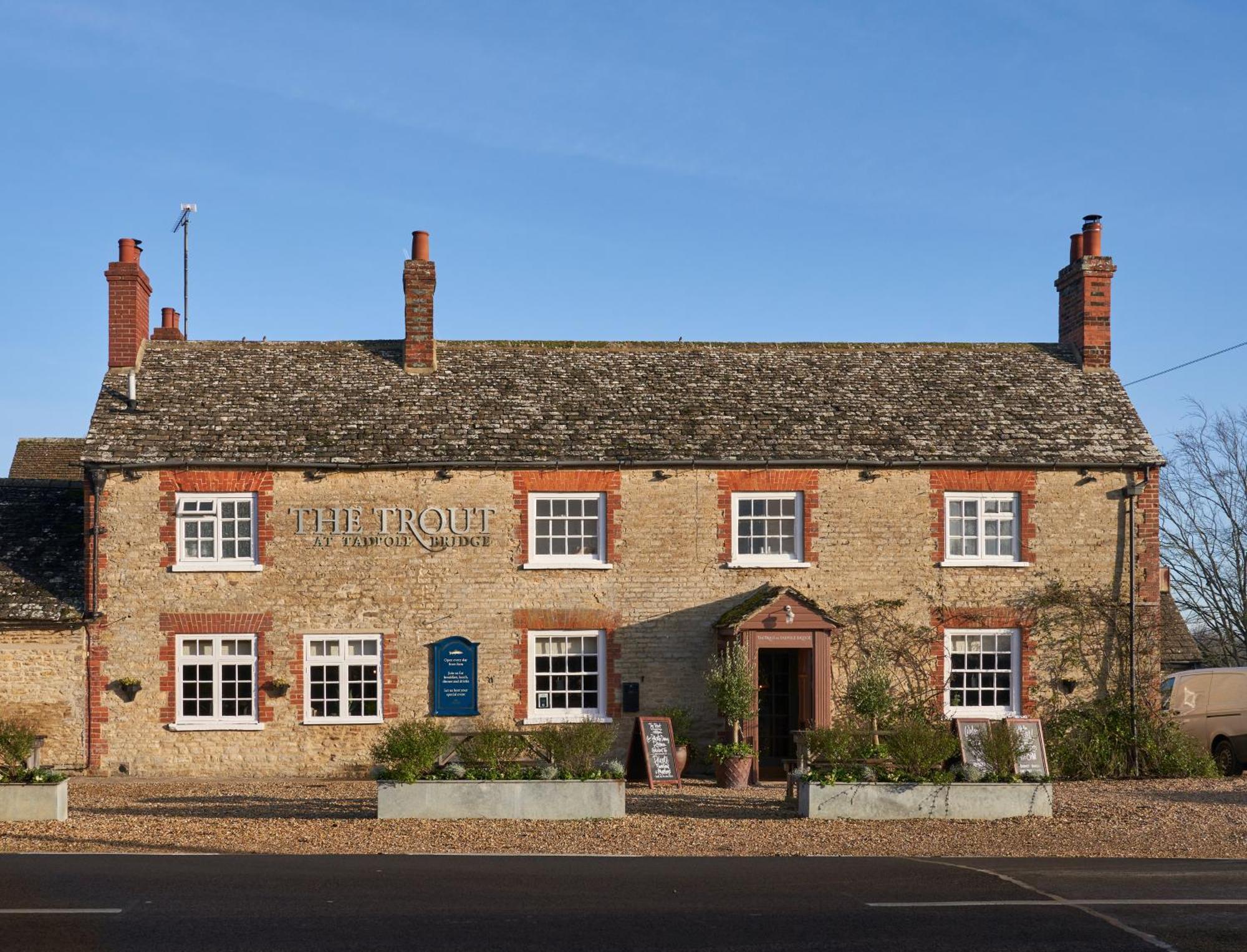 Hotel The Trout At Tadpole Bridge Faringdon Esterno foto